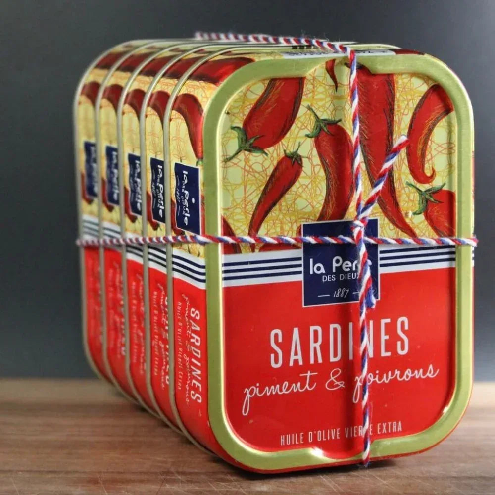 Sardinen mit Chili und Paprika